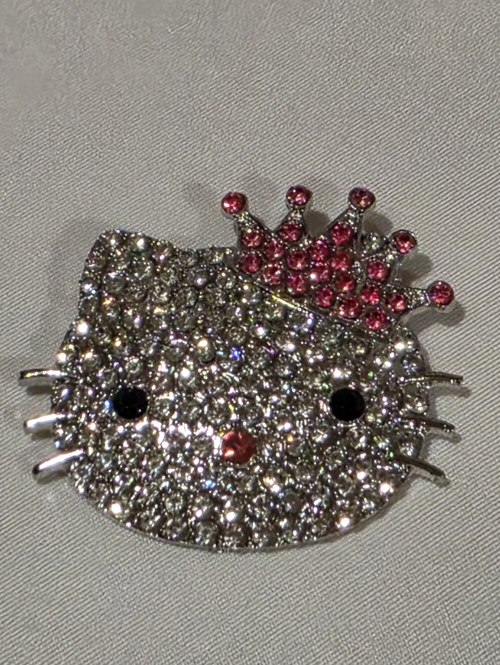 Sparkling Sliver Hello Kitty Pink Crown Brooch - Pink & Silver Pin Accessory New